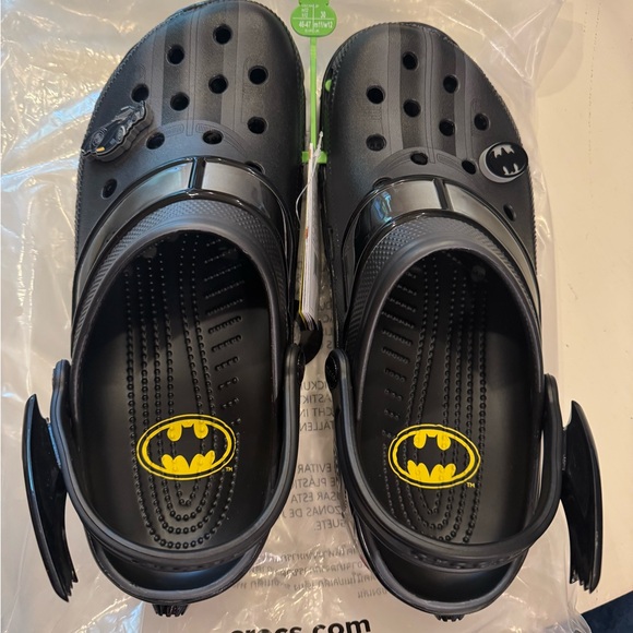 CROCS Mens Black Batman Slippers - Picture 2 of 5